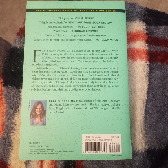 The Chalk Pit Book - Picture 2 of 7